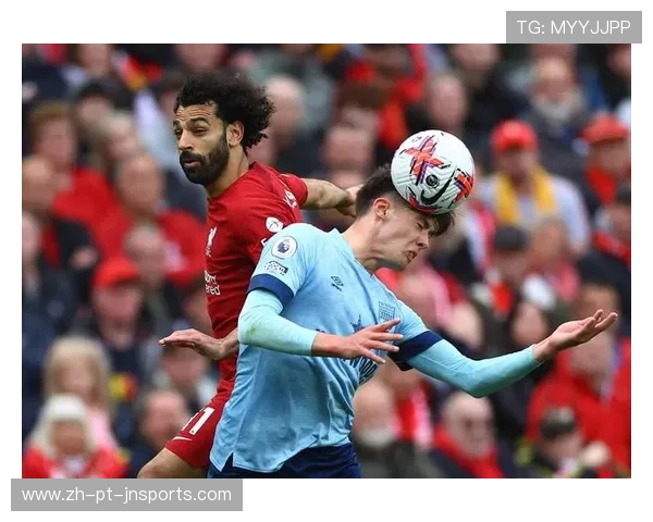 英超现役高颜值球员排名及其商业价值评估